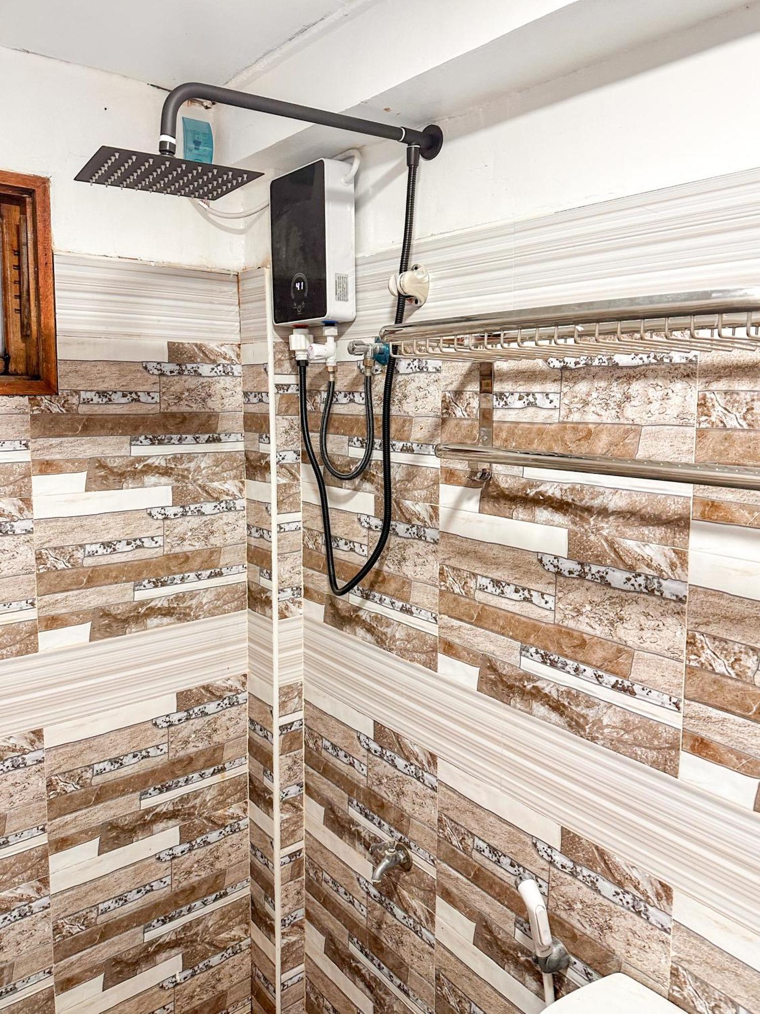 Hangout'S Hostel إل نيدو المظهر الخارجي الصورة