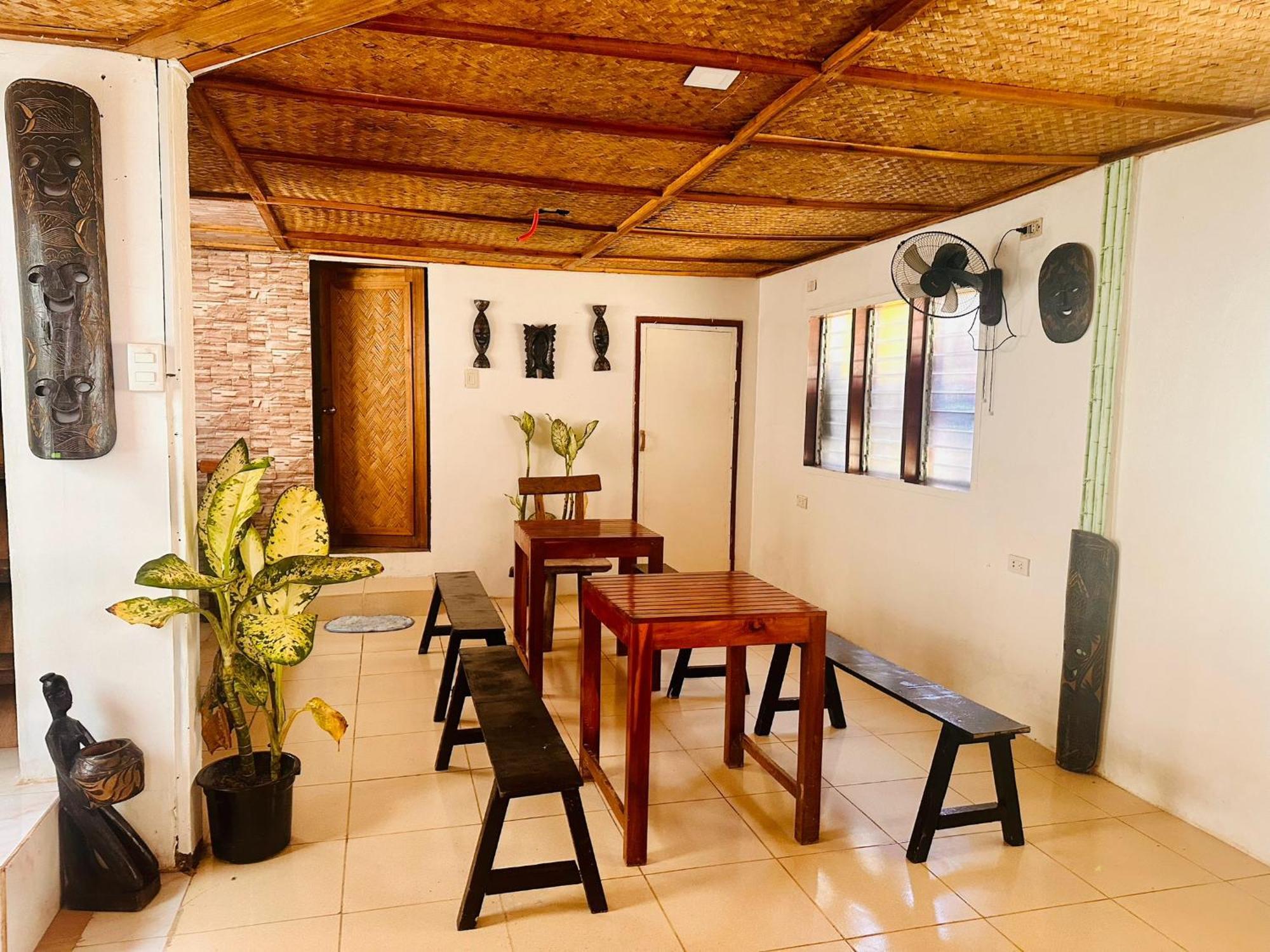 Hangout'S Hostel إل نيدو المظهر الخارجي الصورة
