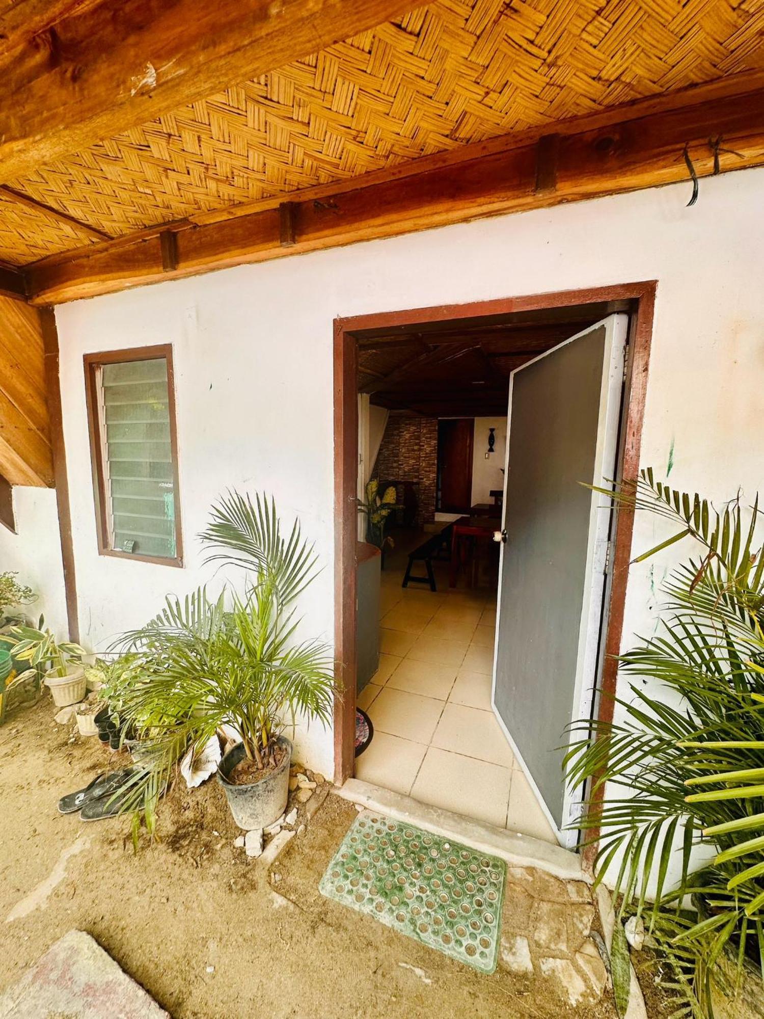 Hangout'S Hostel إل نيدو المظهر الخارجي الصورة